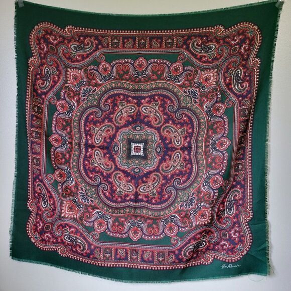 EUC VINTAGE GIM RENOIR GREEN RED PAISLEY LARGE HANKY / SCARF - Picture 9 of 9